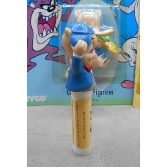 Vintage 1994 Porky Pig Lot: Looney Tunes Collectible Figure & Lip Balm - Picture 10 of 14